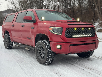 2021 Toyota Tundra with 18x9 1 Fuel Rebel 5 and 275/70R18