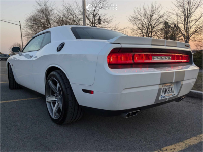 2012 Dodge Challenger with 20x9.5 15 Niche Teramo and 275/40R20 ...