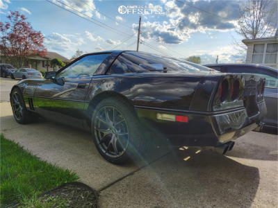 1984 Chevrolet Corvette with 18x9.5 35 ESR Rf2 and 255/40R18 Lexani Lx ...
