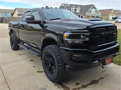 2024 Ram 2500 - 20x9 18mm - Gear Off-Road Edge - Suspension Lift 2.5" - 37" x 12.5"