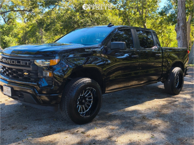 2023 Chevrolet Silverado 1500 - 20x12 -44mm - Gear Off-Road Leverage - Suspension Lift 2.5" - 275/65R20