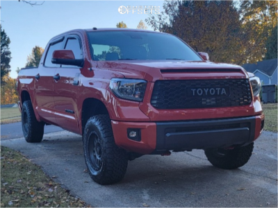2018 Toyota Tundra - 17x8.5 -6mm - Icon Alloys Six Speed - Suspension Lift 2.5" - 285/70R17