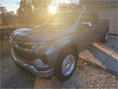 2023 Chevrolet Silverado 1500 - 20x9 0mm - KMC Km552 - Stock Suspension - 275/65R20
