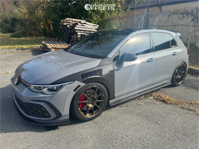 2022 Volkswagen GTI - 18x8.5 43mm - Volk Ze40 - Coilovers - 235/40R18