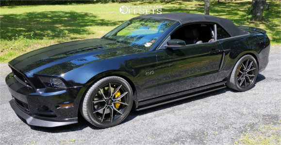 2013 Ford Mustang GT - 19x8.5 42mm - RTX Slick - Lowering Springs - 255/40R19
