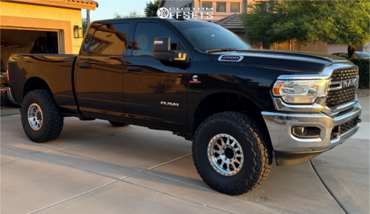 2024 Ram 2500 - 17x8.5 0mm - Method Double Standard - Suspension Lift 2.5" - 37" x 12.5"