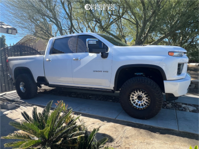 2021 Chevrolet Silverado 3500 HD LTZ - 17x8.5 -10mm - KMC KM552 - Leveling Kit - 37x12.5