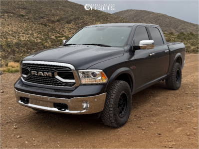 2018 Ram 1500 Laramie - 17x8.5 0mm - Method MR305 - Suspension Lift 2.5" - 285/70R17