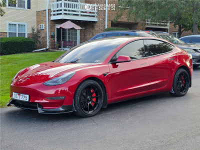 2022 Tesla 3 Long Range - 19x9.5 35mm - Konig Dekagram - Stock Suspension - 245/35R19