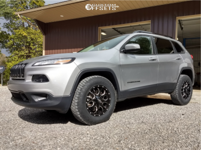 2016 Jeep Cherokee Limited - 17x7.5 43mm - Mayhem Warrior - Leveling Kit - 255/70R17