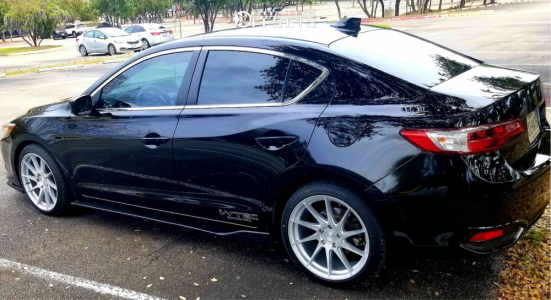 2016 Acura ILX with 18x8.5 35 Aodhan Ah09 and 225/40R18 Federal