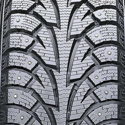 Hankook iPike W409 215/65R17 (28x8.5R17)