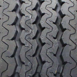 Maxxis Bravo UE-168N 215/70R15C