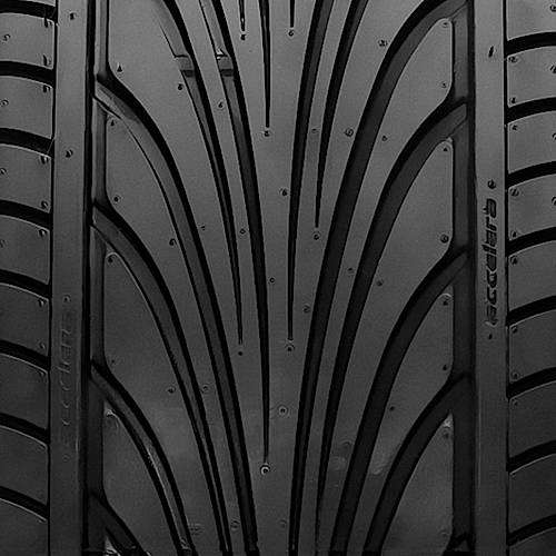 Accelera Sigma 215/35ZR18 (23.9x8.5R18)