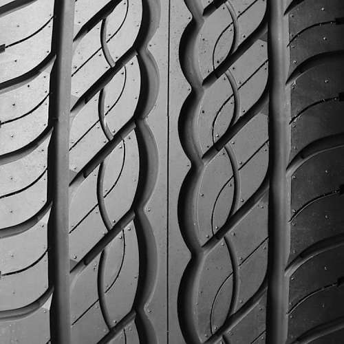 Vogue Custom Built Radial XIII 275/55R20XL (31.9x10.8R20)