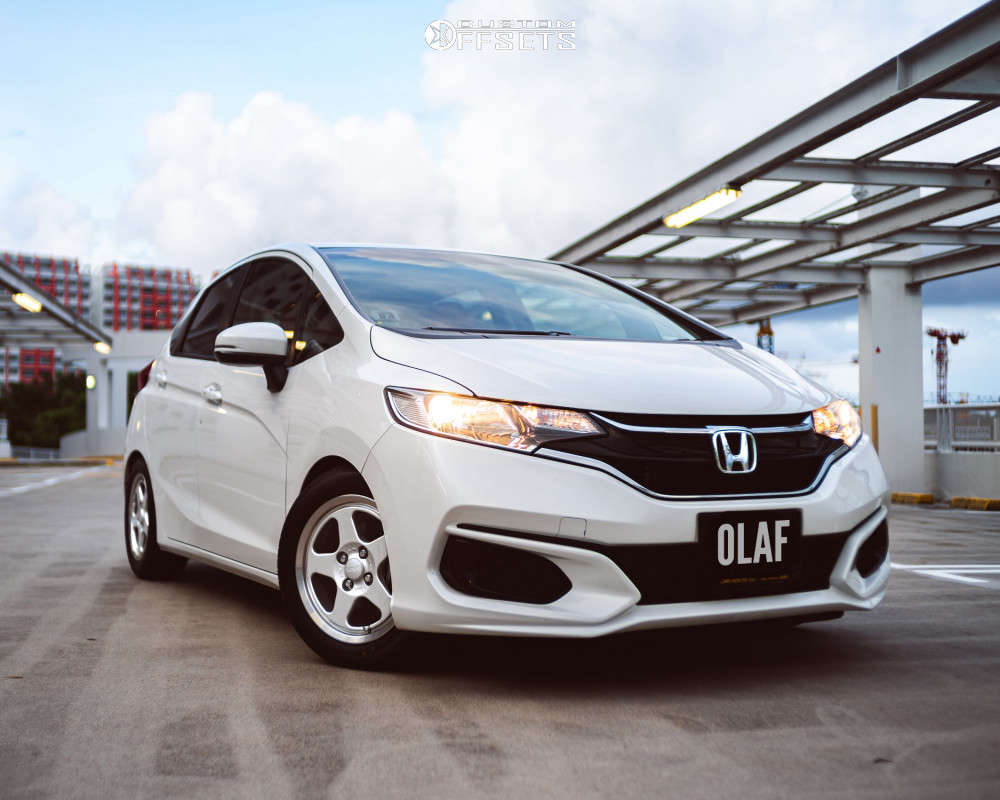 2019 Honda Fit with 15x6.5 35 ASSO Wheels Logic and 195/55R15