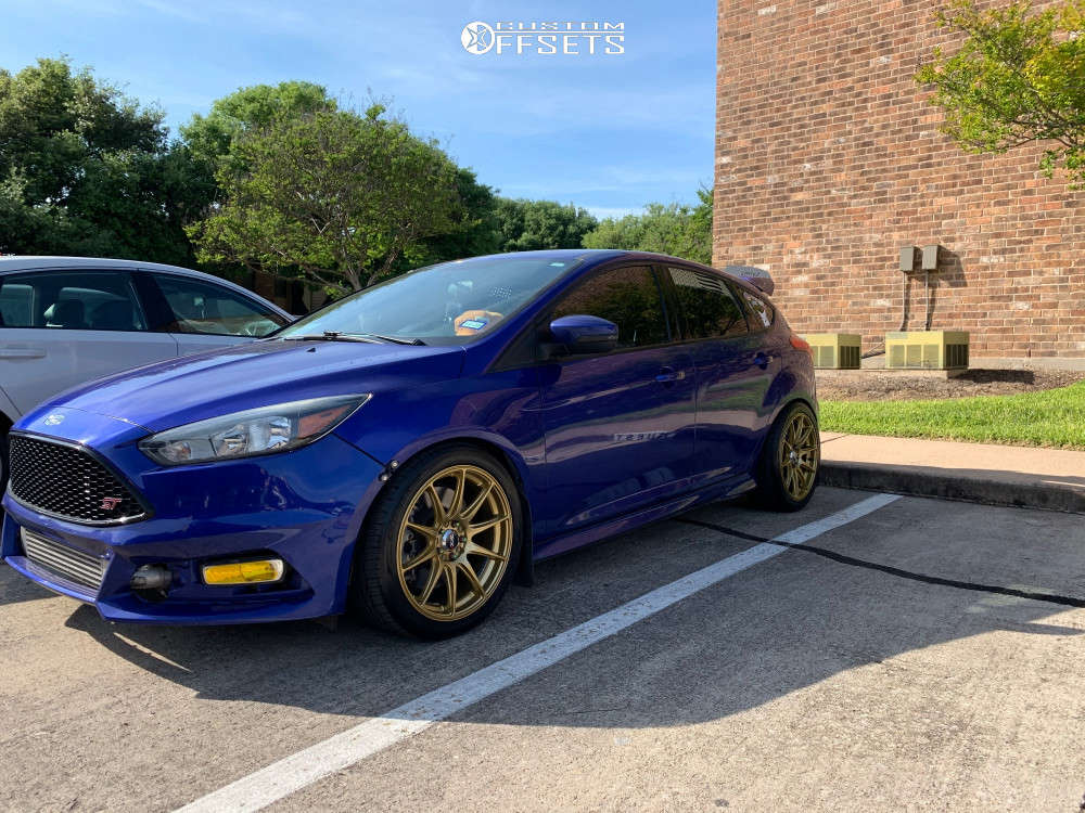 2015 Ford Focus with 18x8 42 XXR 527 and 235/40R18 Toyo Tires