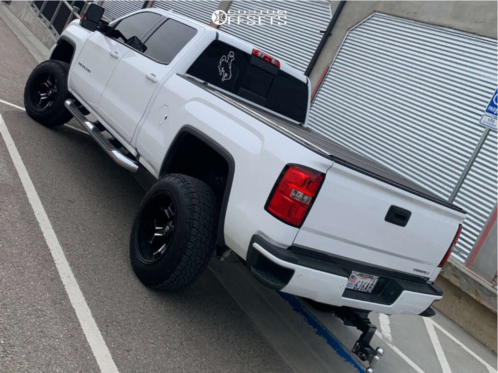 2016 GMC Sierra 2500 HD with 20x12 -44 Fuel Avenger and 275/65R20 Nitto ...