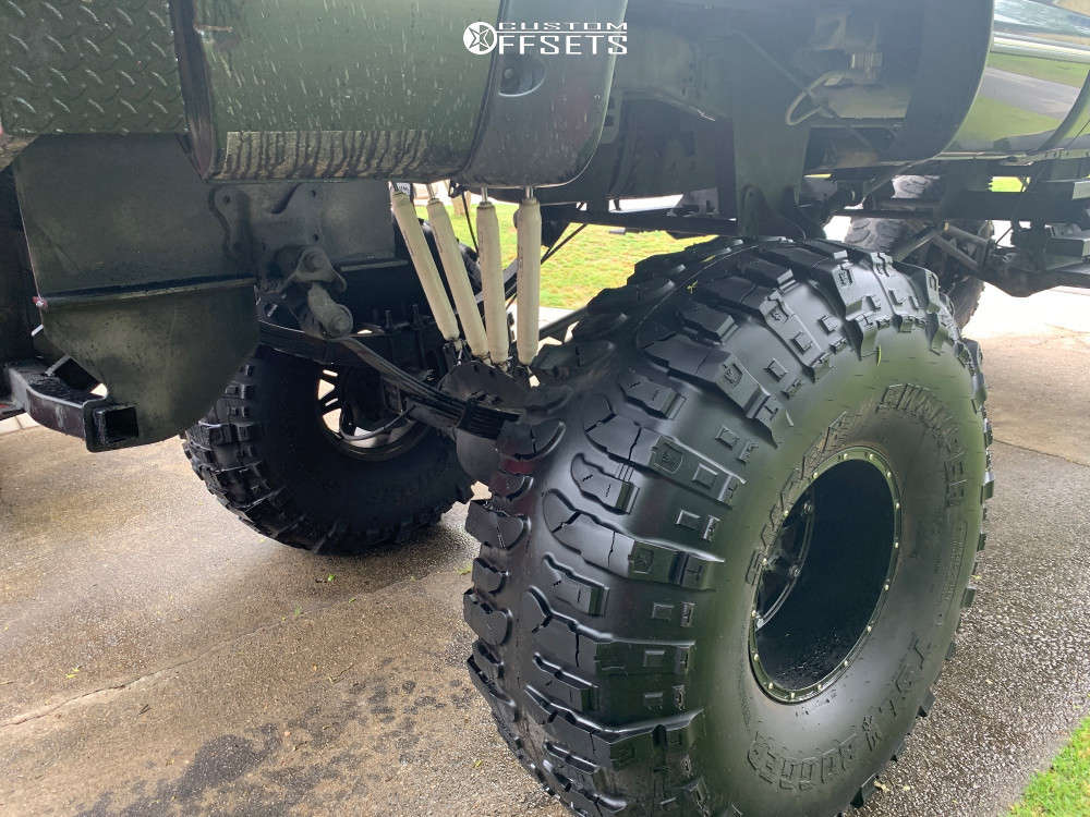 1999 Ford F350 Super Duty with 20x14 76 Fuel Octane and 54/19.5R20