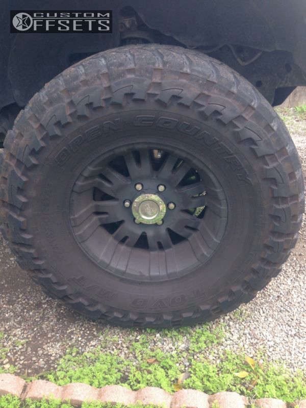 2006 Chevrolet Silverado 1500 with 17x8 6 Pro Comp Series 01 and 37/13