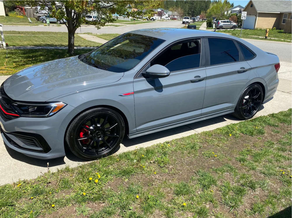 2019 Volkswagen Jetta with 18x8 45 Enkei Ts9 and 225/45R18 Hankook