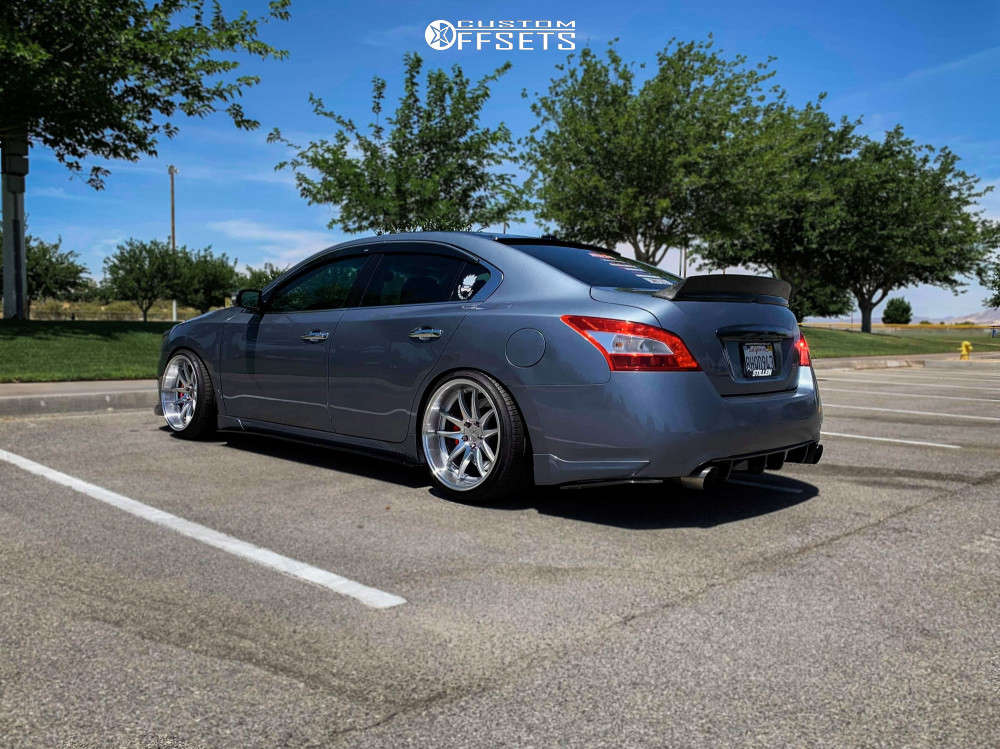 2010 Nissan Maxima Custom