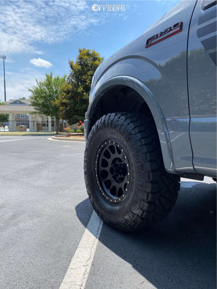 2019 Ford F-150 with 17x8.5 0 Method Nv and 315/70R17 Nitto Ridge ...