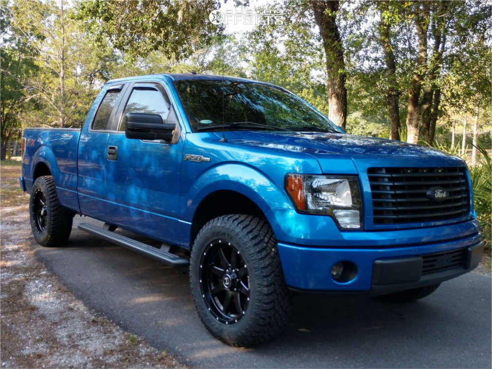 2014 Ford F150 with 20x9 12 Hostile Alpha and 295/60R20 Atturo Trail