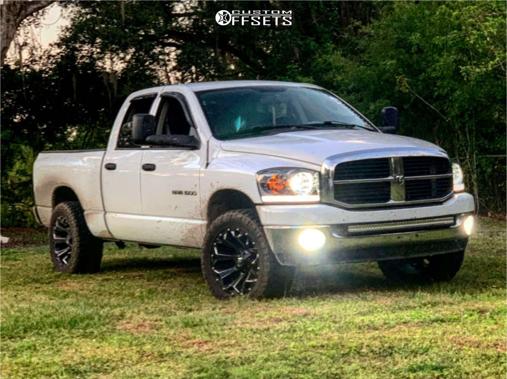 2007 Dodge Ram 1500 with 20x10 18 Fuel Assault and 33/12.5R20 Nitto