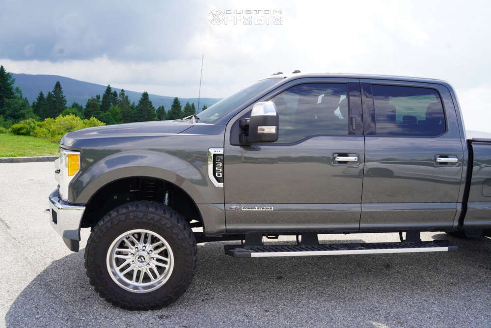 2017 Ford F350 Super Duty with 20x10 19 Fuel Ignite and 37/12.5R20