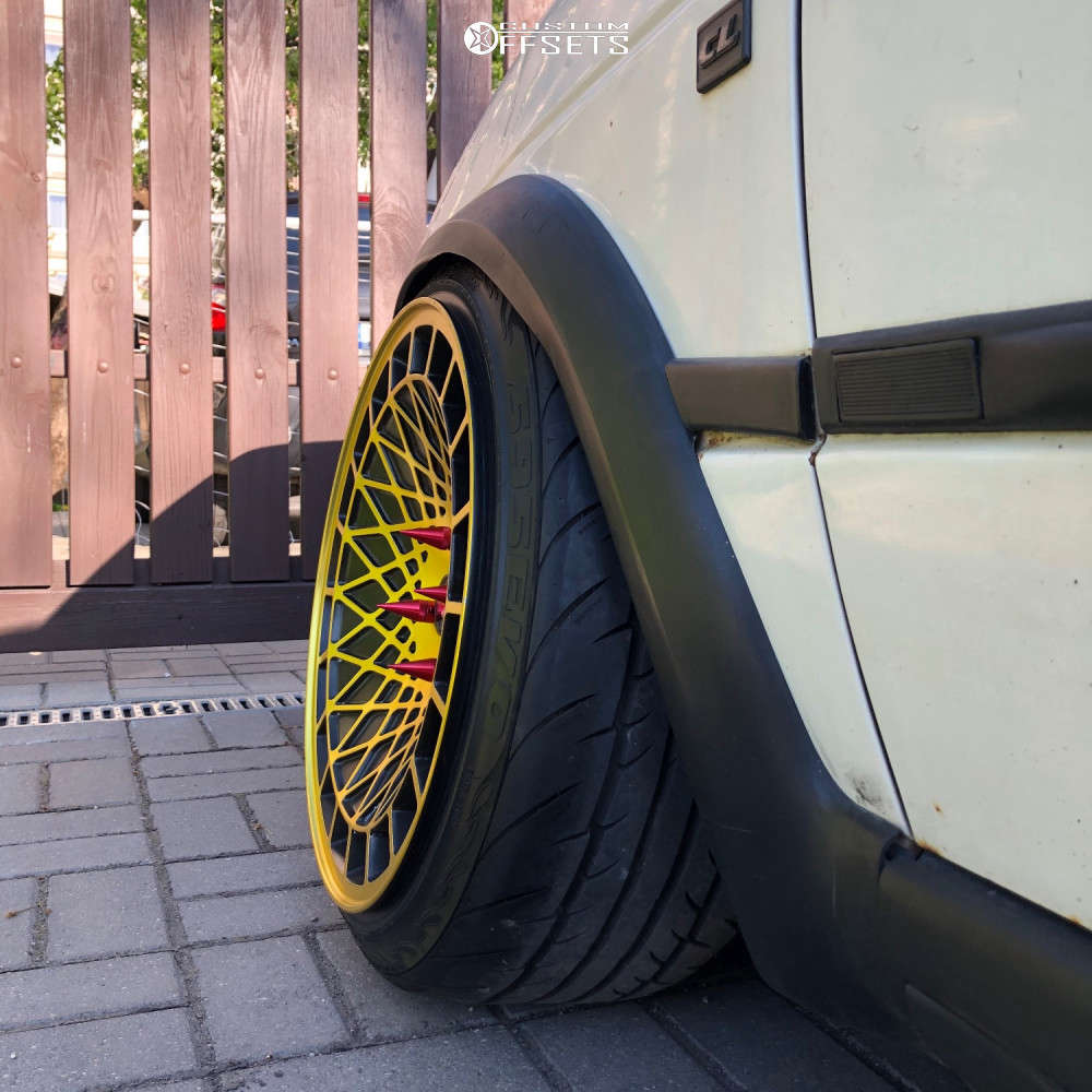 1991 Volkswagen Jetta with 16x9 10 Japan Racing JR14 and 195