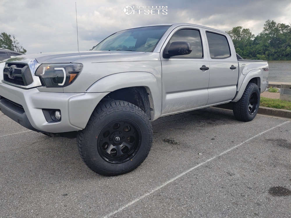 2013 Toyota with 17x9 12 Fuel Enduro and 265/70R17 Ironman All