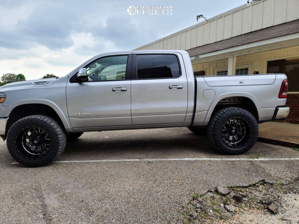 2019 Ram 1500 with 22x12 -44 Fuel Crush and 37/13.5R22 Nitto Ridge ...
