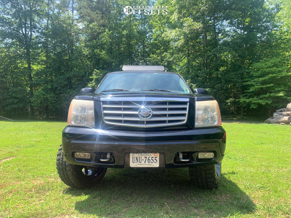 2006 Cadillac Escalade with 20x12 -44 Hardrock Hardcore and 33/12.5R20 ...