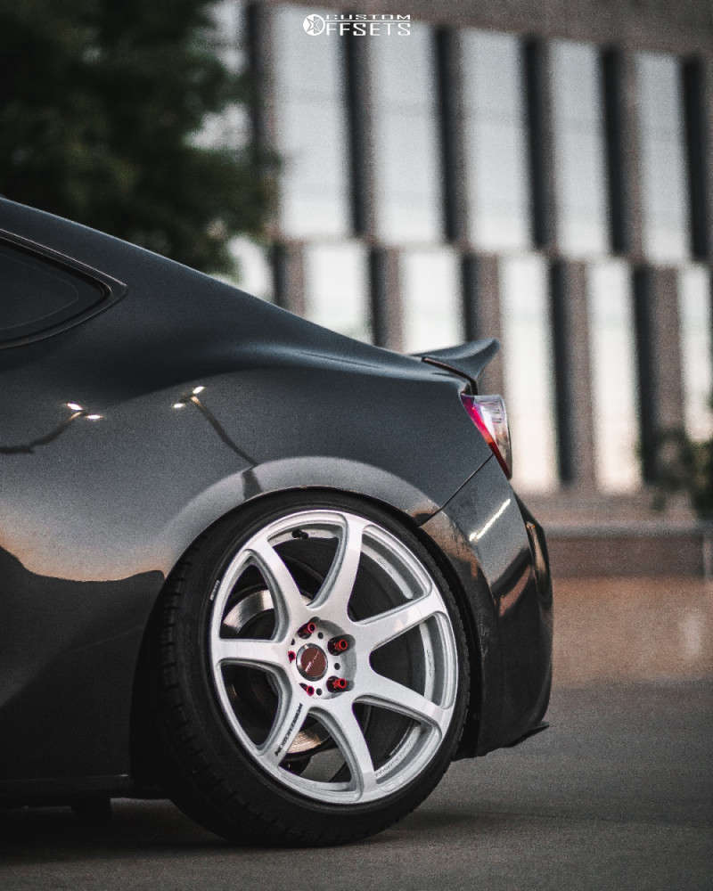 ワーク　Work エモーション T7R 215/40R18 BRZ 86 インプレッサ等 トヨタ 86 BRZ WORK ワーク エモーション T7R 18インチ｜グーネットピット