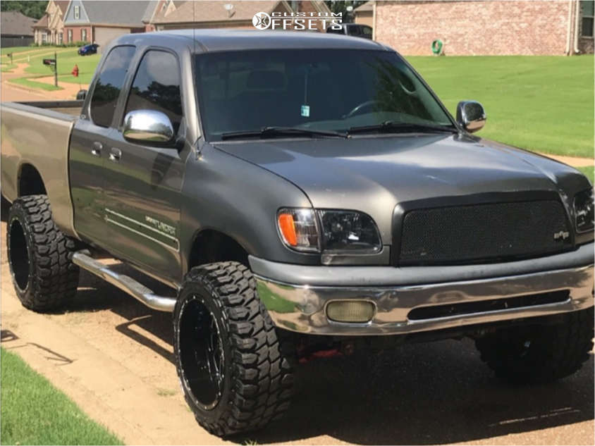 1137940-1-2004-tundra-toyota-