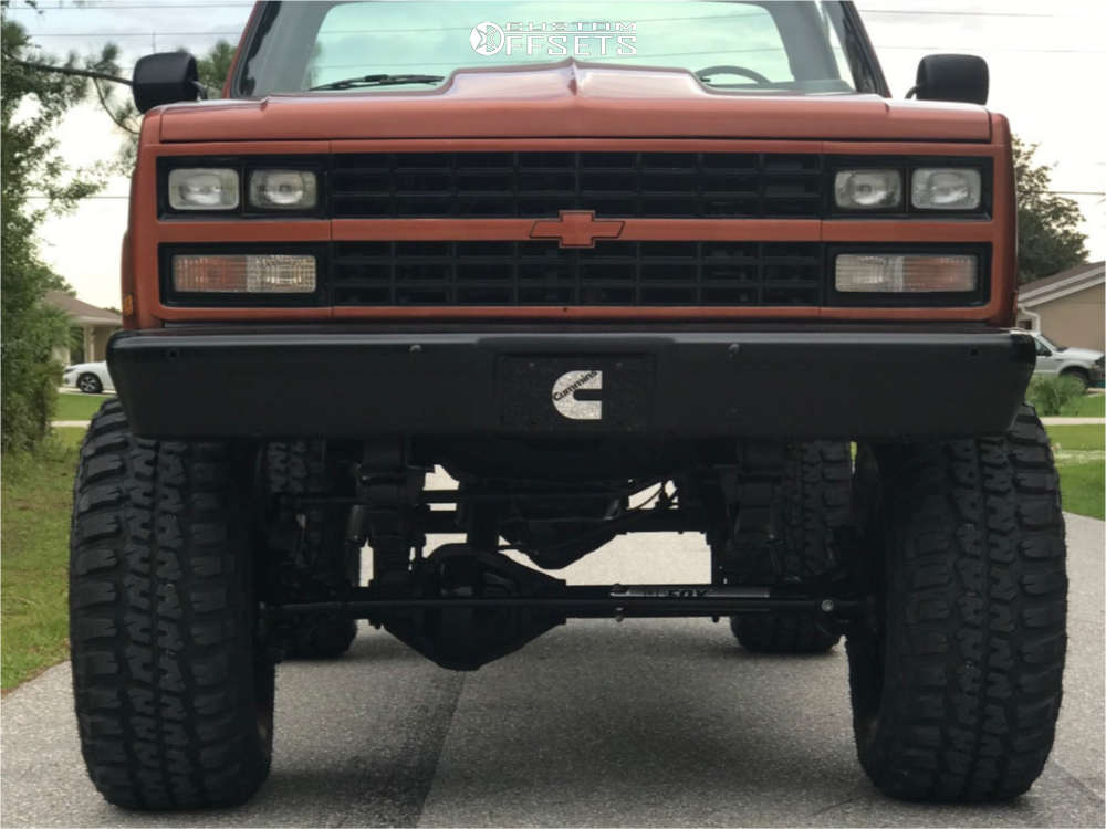 1986 Chevrolet K30 with 20x12 44 Moto Metal Mo970 and 40/15.5R20