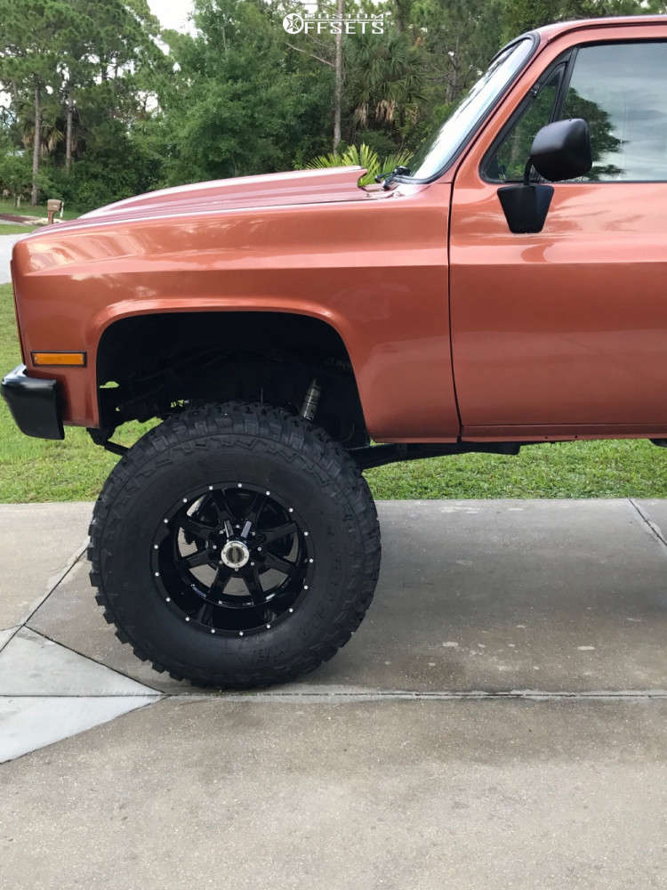 1986 Chevrolet K30 with 20x12 44 Moto Metal Mo970 and 40/15.5R20