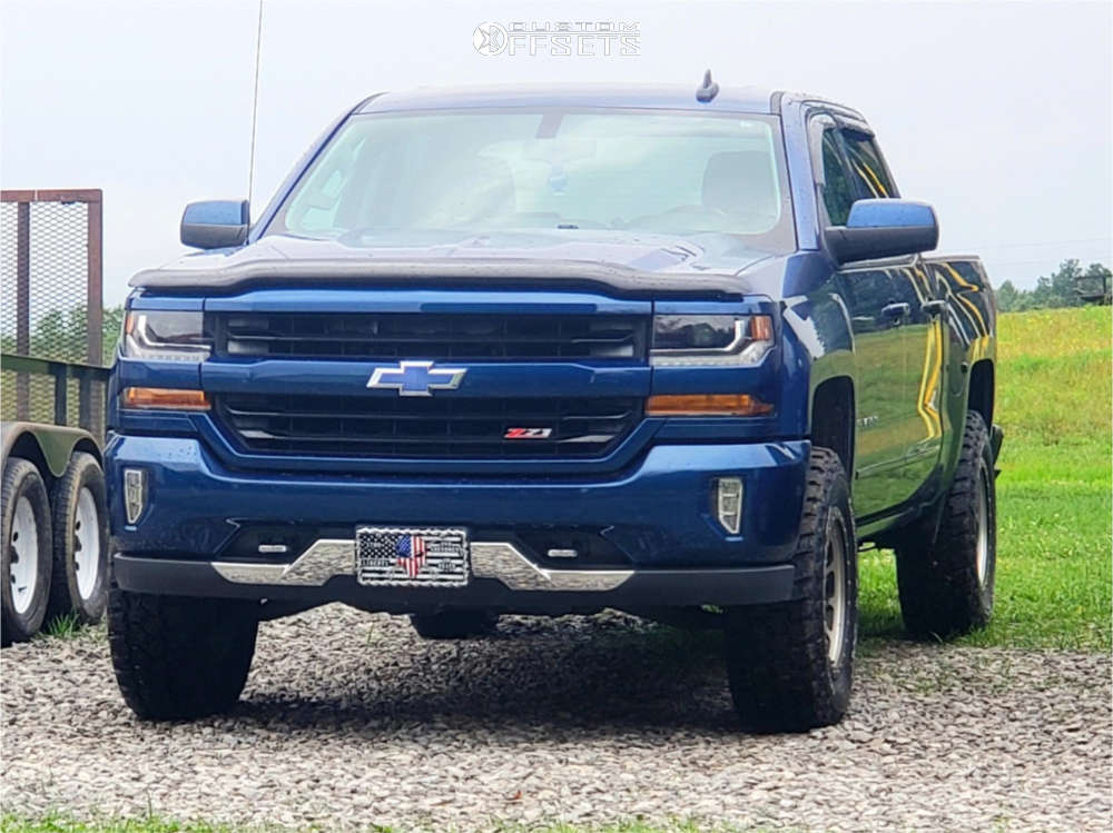 2016 Chevrolet Silverado 1500 with 18x9 -12 Method Mr305 and 275/70R18 ...
