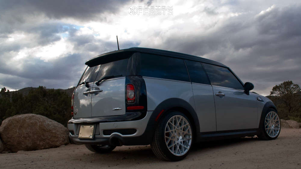 2009 Mini Cooper with 17x8 35 AVID1 AV36 and 205/40R17 Hankook Ventus