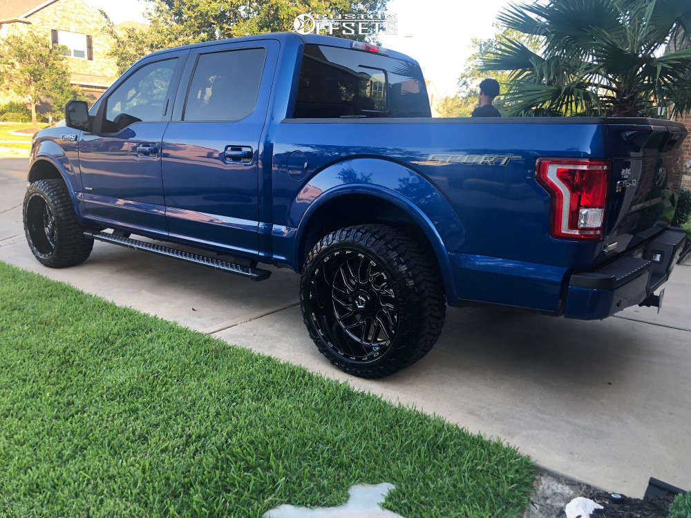2017 Ford F150 with 22x12 44 TIS 544BM and 33/12.5R22 Radar Renegade and Leveling Kit Custom