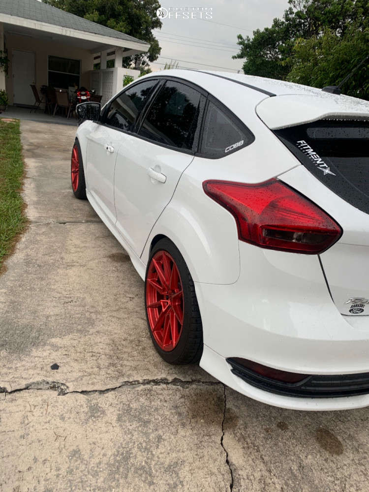 2016 Ford Focus with 18x8.5 35 XXR 567 and 235/40R18 Michelin All