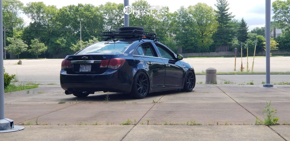 2015 Chevrolet Cruze with 18x8.5 42 F1R F29 and 225/40R18 Federal SS595 ...