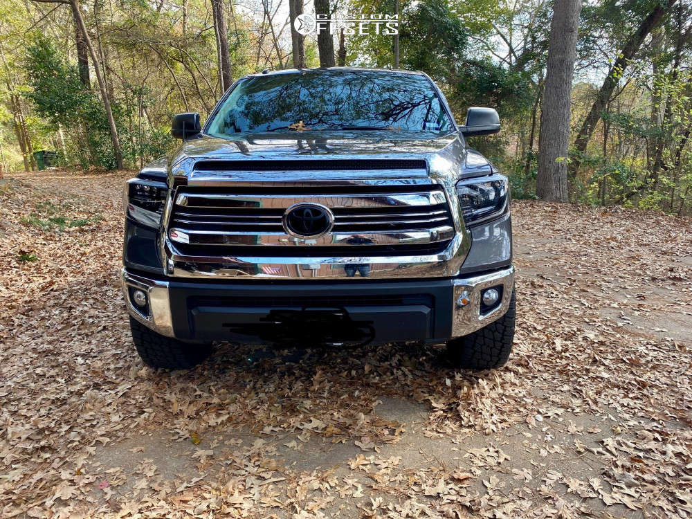 2017 Toyota Tundra with 20x9 1 Fuel Contra and 285/55R20 Nitto Terra ...