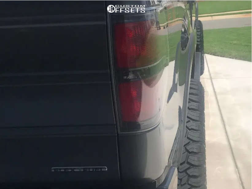 2013 Ford F150 with 22x10 12 Gear OffRoad Black Hawk and 33/12.5R22