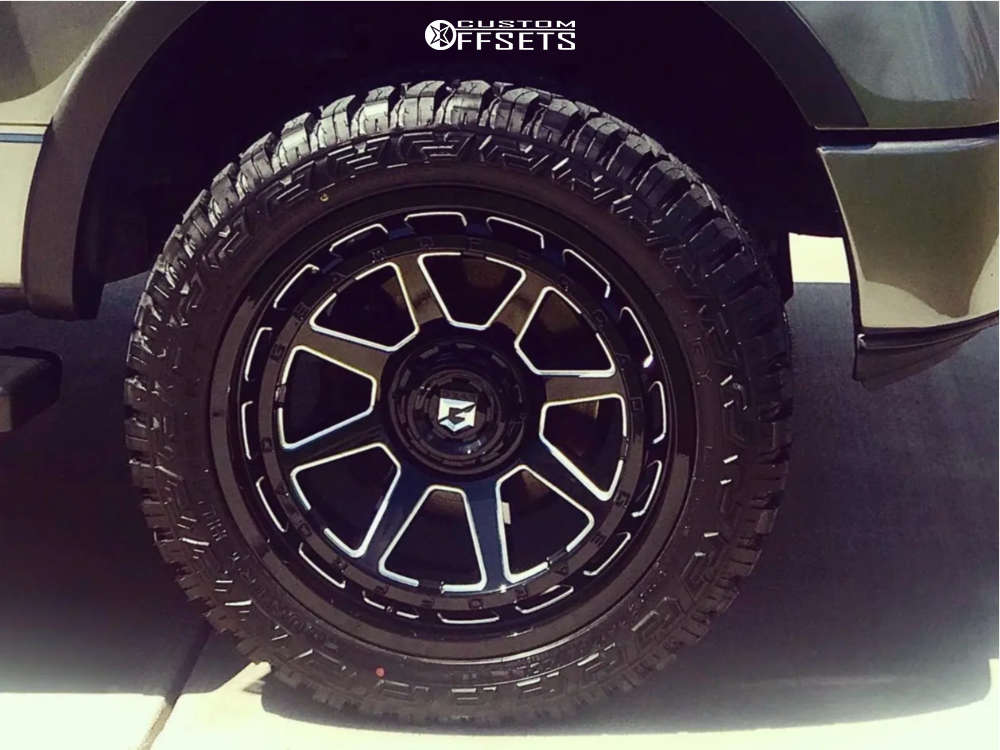2013 Ford F150 with 22x10 12 Gear OffRoad Black Hawk and 33/12.5R22
