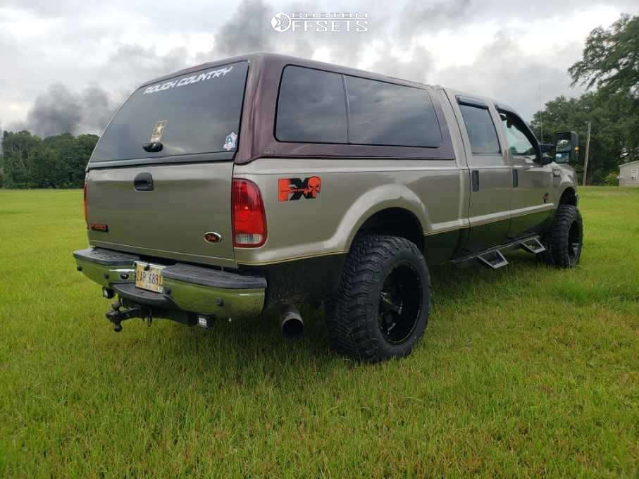 2004 Ford F-250 Super Duty with 20x12 -44 Helo He917 and 35/13.5R20 ...