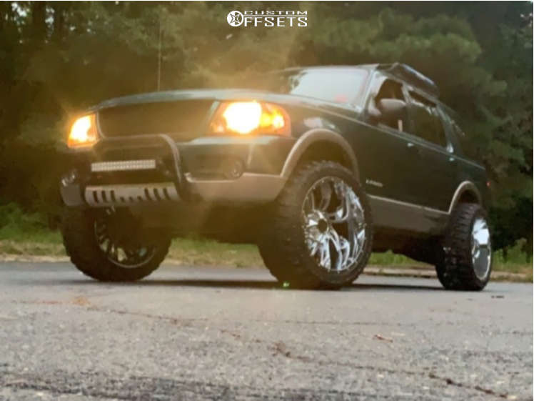 2004 Ford Explorer with 22x12 44 Karma Offroad K25 and 33/12.5R22