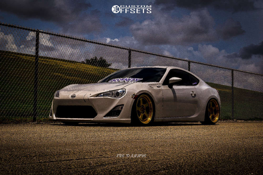 1216049-1-2013-fr-s-scion-base