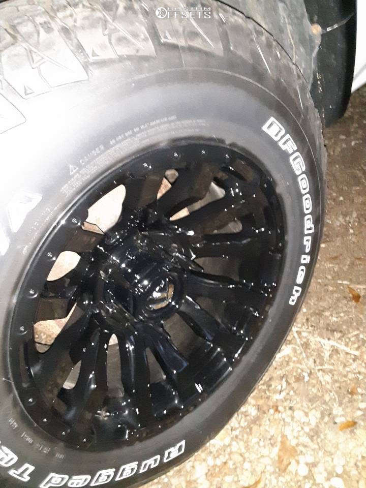 2000 Toyota with 17x9 12 Fuel Blitz and 32/10.5R17 BFGoodrich Rugged Trail T/a and